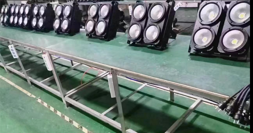 舞臺燈光 LED 四眼觀眾燈COB面光燈適用于哪些場所？效果圖